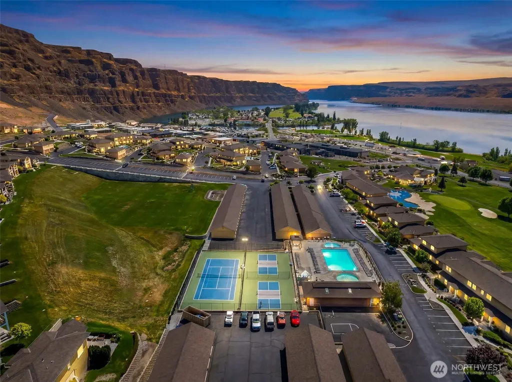 9119 Seahawk Lane NW Quincy WA 98848