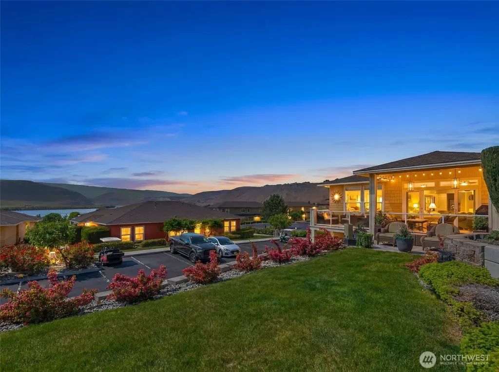 9119 Seahawk Lane NW Quincy WA 98848