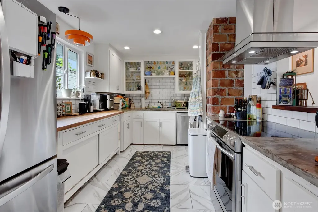 5014 35th Avenue SW Seattle WA 98126