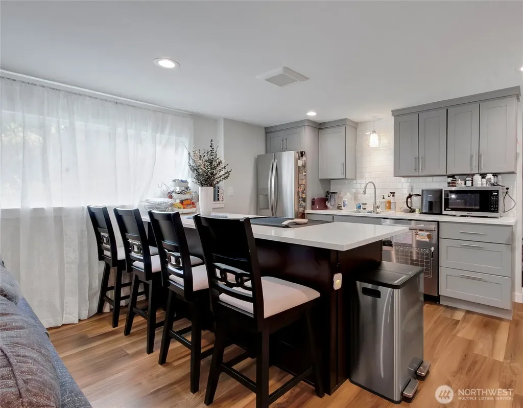 5014 35th Avenue SW Seattle WA 98126