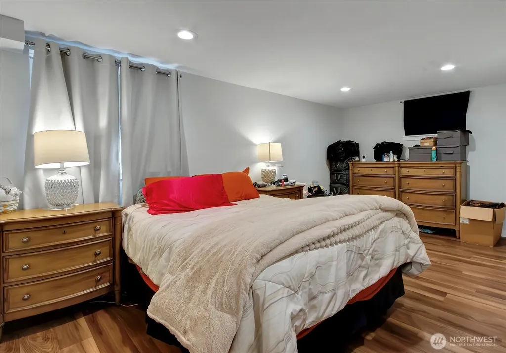 5014 35th Avenue SW Seattle WA 98126