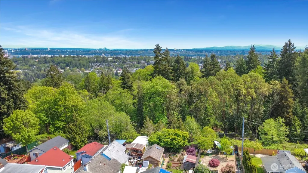 5014 35th Avenue SW Seattle WA 98126