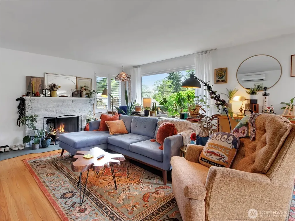 5014 35th Avenue SW Seattle WA 98126