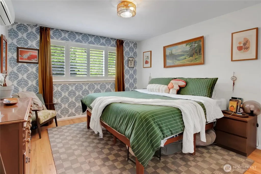 5014 35th Avenue SW Seattle WA 98126