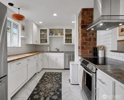 5014 35th Avenue SW Seattle WA 98126