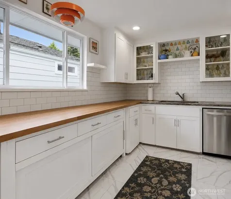 5014 35th Avenue SW Seattle WA 98126