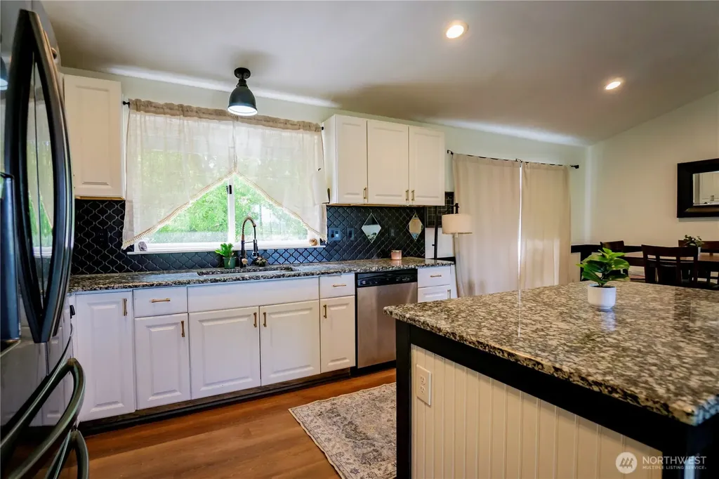802 99th Avenue SE Lake Stevens WA 98258
