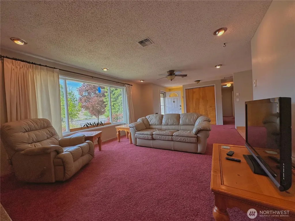 1113 River Drive Coulee Dam WA 99116