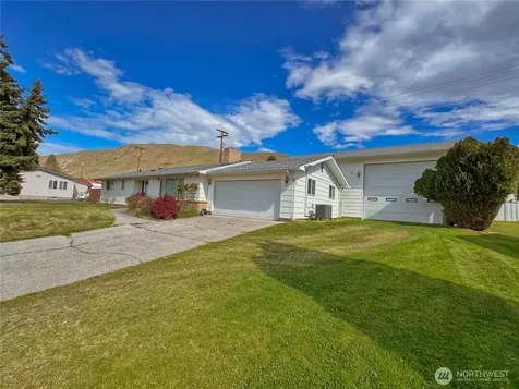 1113 River Drive Coulee Dam WA 99116