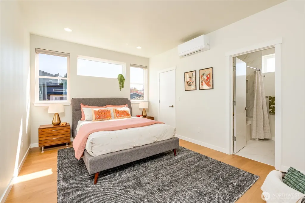 5114 15th Avenue S Seattle WA 98108