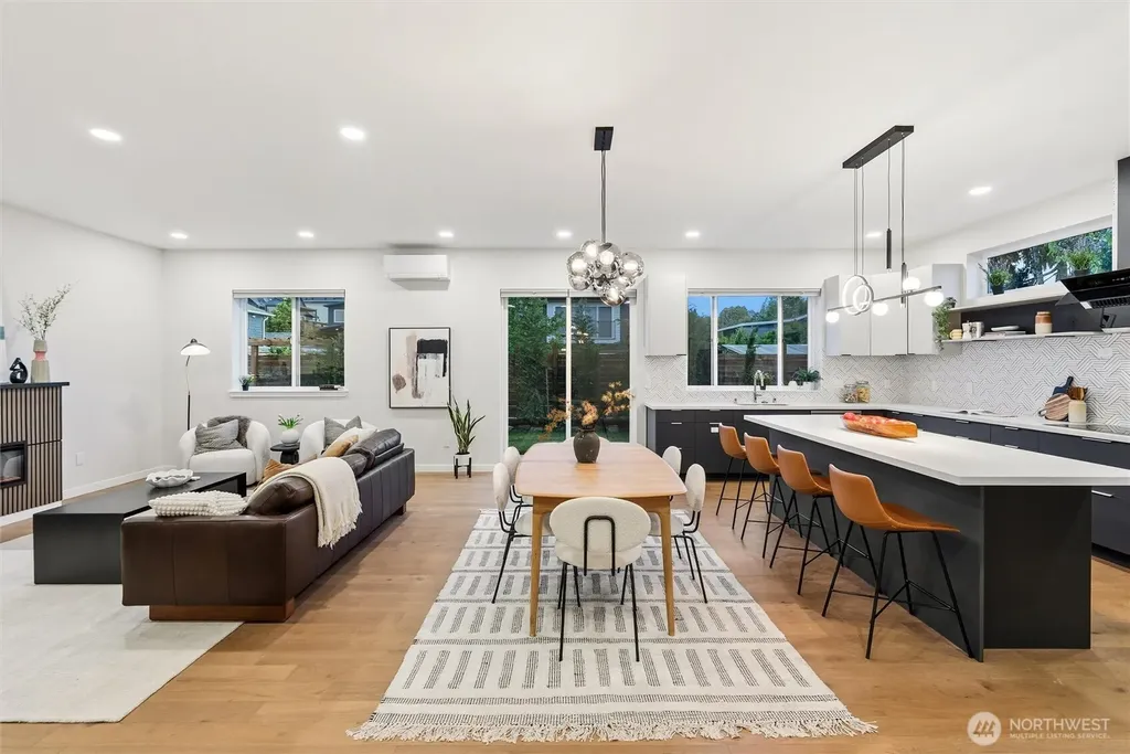 5114 15th Avenue S Seattle WA 98108