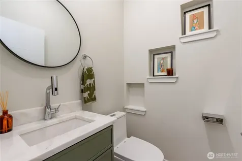 5114 15th Avenue S Seattle WA 98108