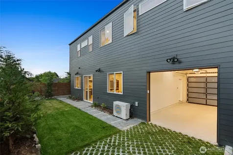 5114 15th Avenue S Seattle WA 98108