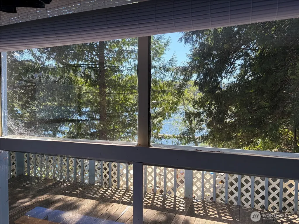 1054 Lake Whatcom Boulevard Bellingham WA 98284
