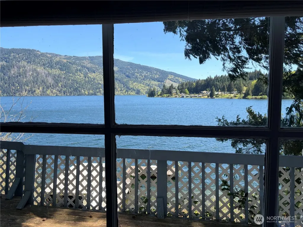1054 Lake Whatcom Boulevard Bellingham WA 98284