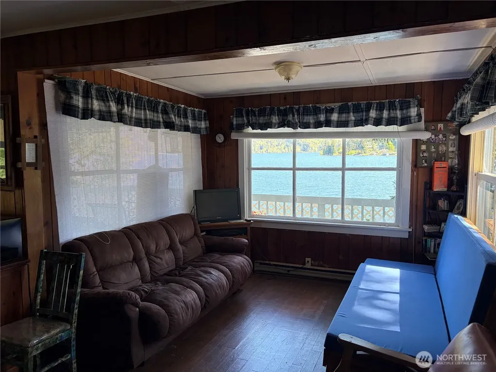 1054 Lake Whatcom Boulevard Bellingham WA 98284