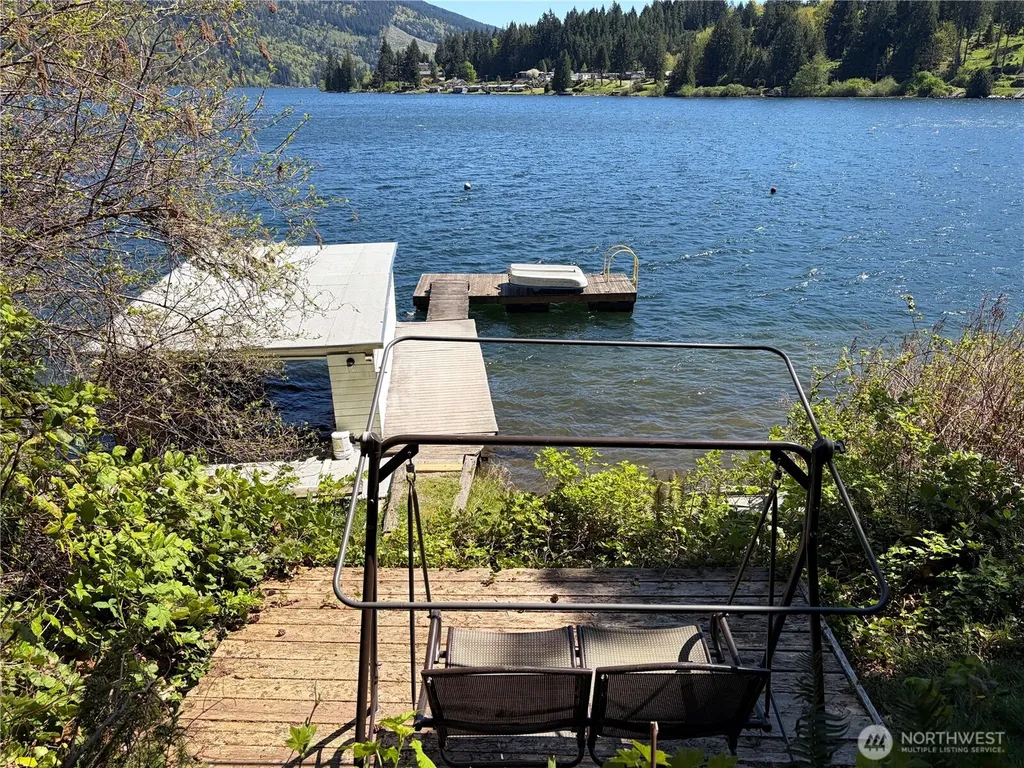 1054 Lake Whatcom Boulevard Bellingham WA 98284