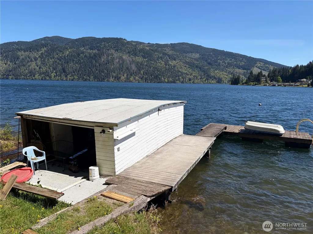 1054 Lake Whatcom Boulevard Bellingham WA 98284