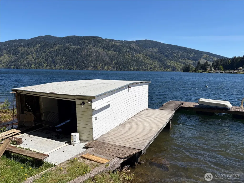 1054 Lake Whatcom Boulevard Bellingham WA 98284