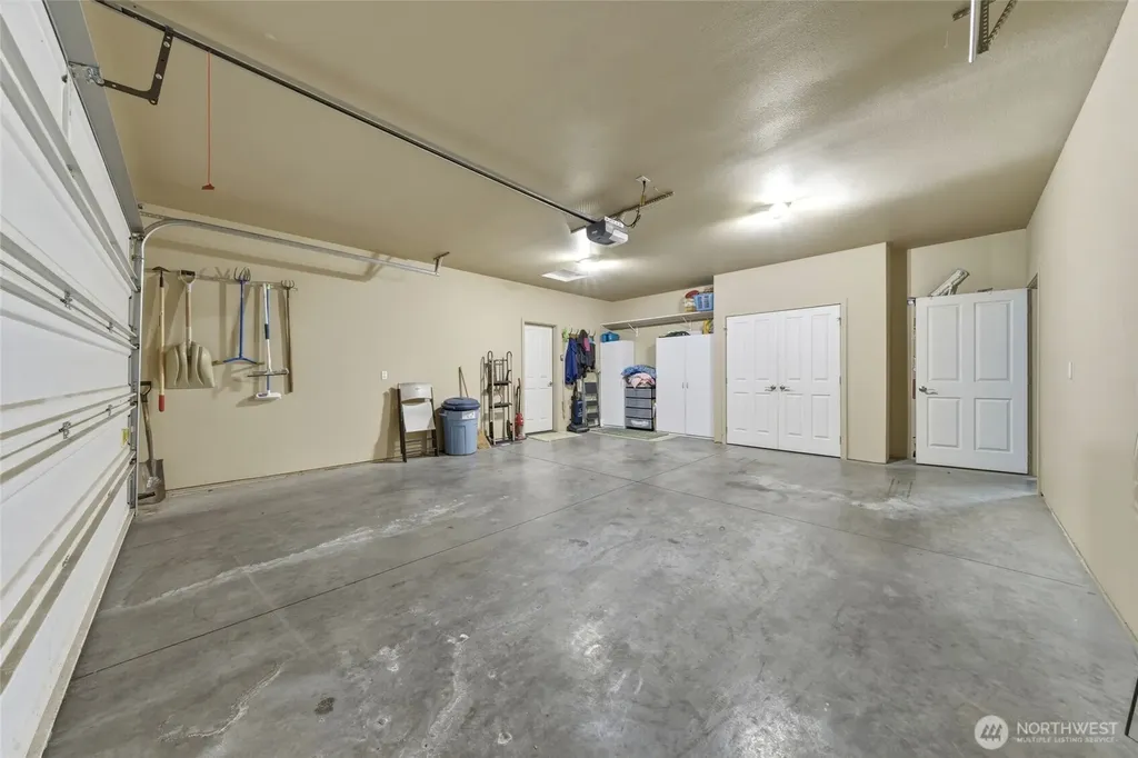 970 SE Creekside Drive College Place WA 99324