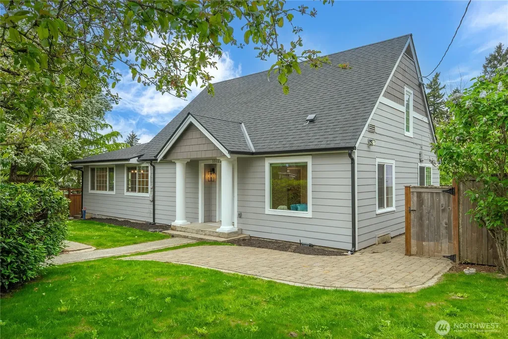 10112 SE 200th Street Kent WA 98031