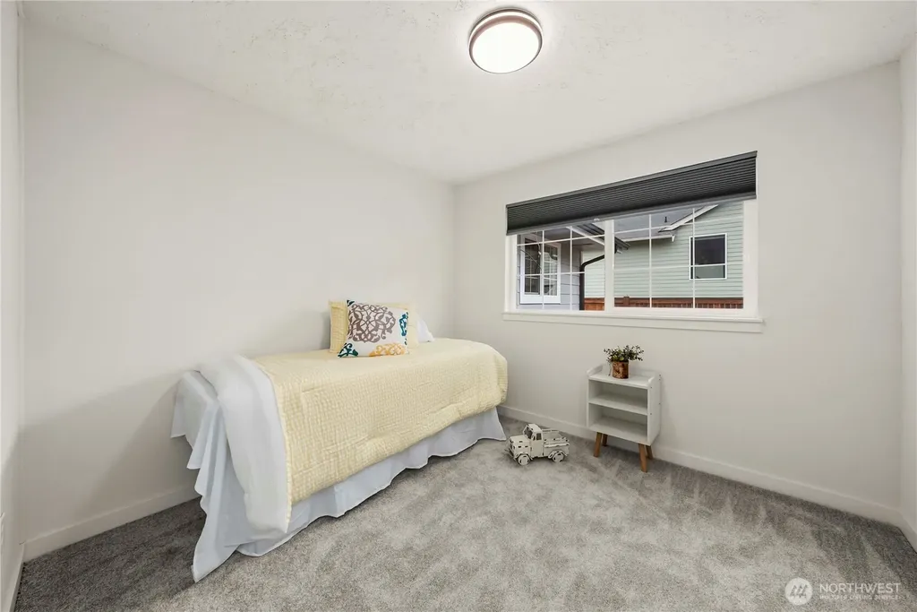 10112 SE 200th Street Kent WA 98031