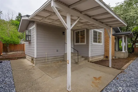10112 SE 200th Street Kent WA 98031