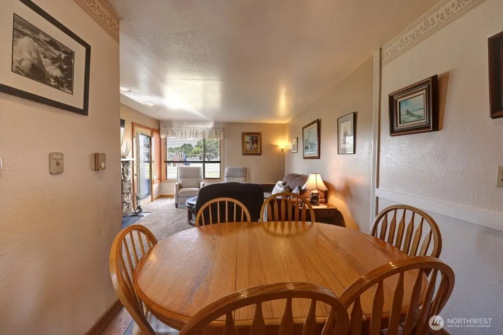 210 26th Street NW Long Beach WA 98631