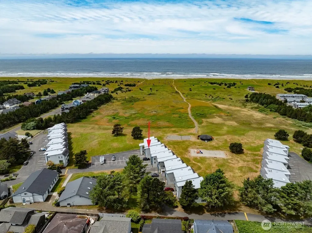 210 26th Street NW Long Beach WA 98631