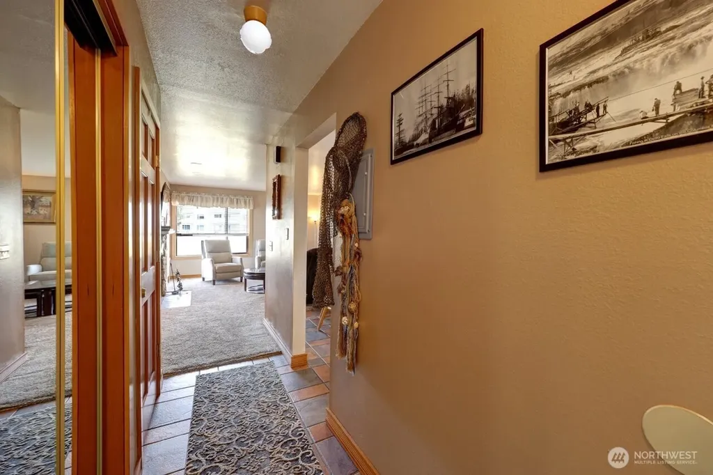 210 26th Street NW Long Beach WA 98631