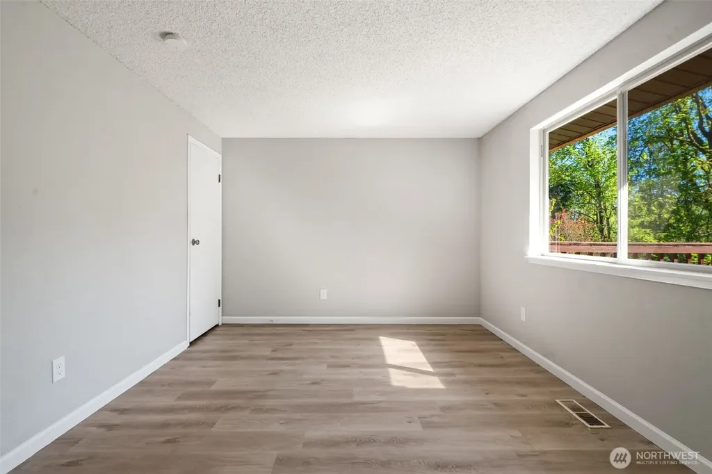 2103 Ponderosa Drive SE Port Orchard WA 98366