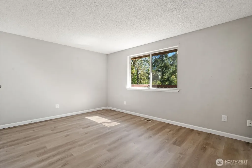 2103 Ponderosa Drive SE Port Orchard WA 98366