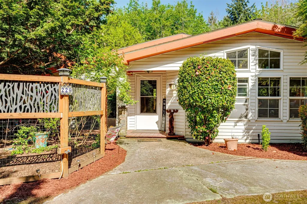 229 Prospect Road Woodland WA 98674