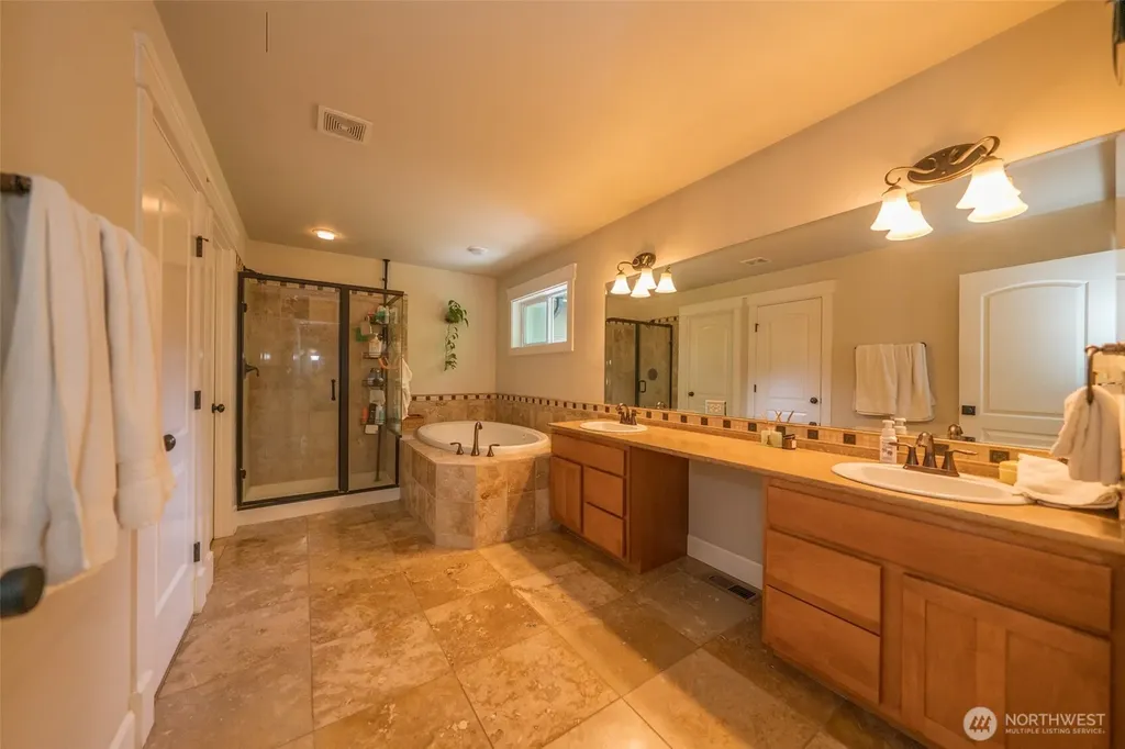 6031 139th Lane SW Rochester WA 98579