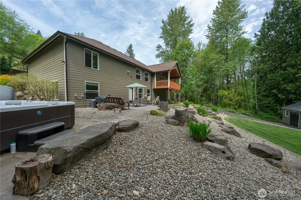 6031 139th Lane SW Rochester WA 98579