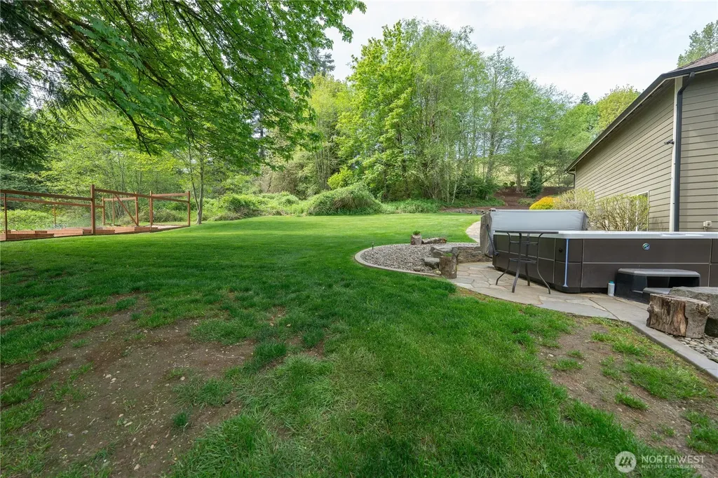 6031 139th Lane SW Rochester WA 98579