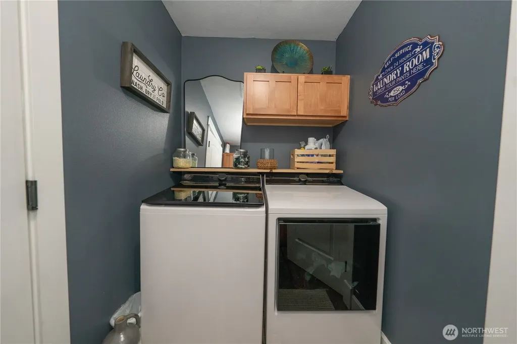 6031 139th Lane SW Rochester WA 98579