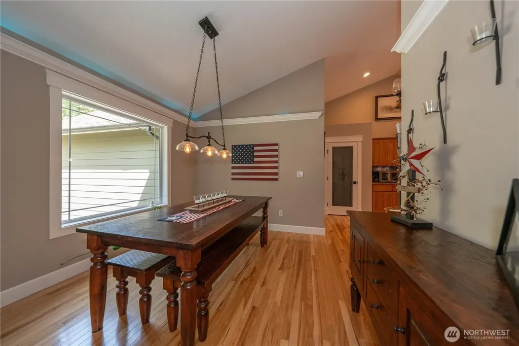 6031 139th Lane SW Rochester WA 98579