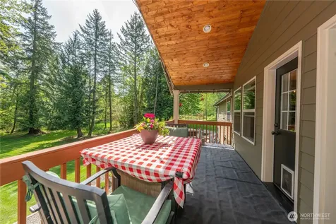6031 139th Lane SW Rochester WA 98579