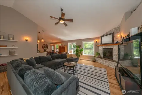 6031 139th Lane SW Rochester WA 98579