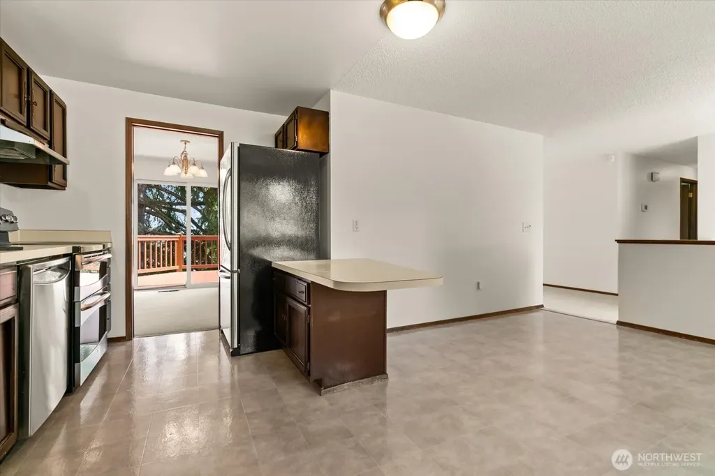 9236 NE 136th Place Kirkland WA 98034