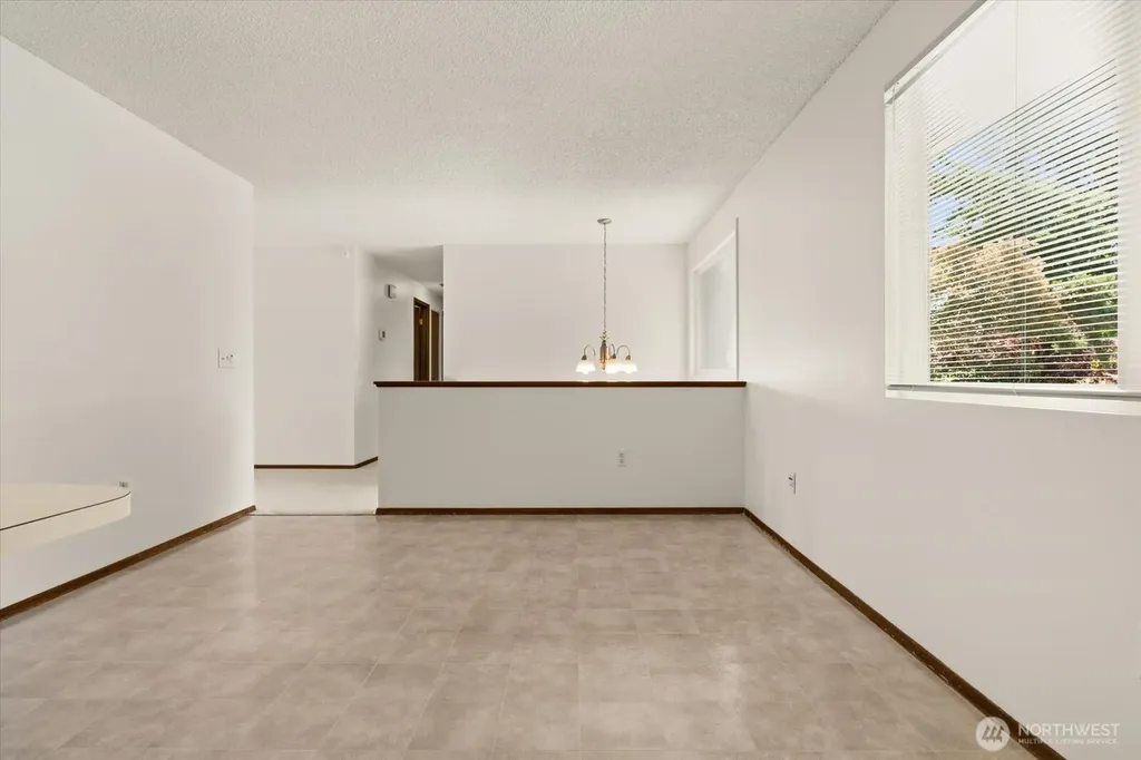 9236 NE 136th Place Kirkland WA 98034