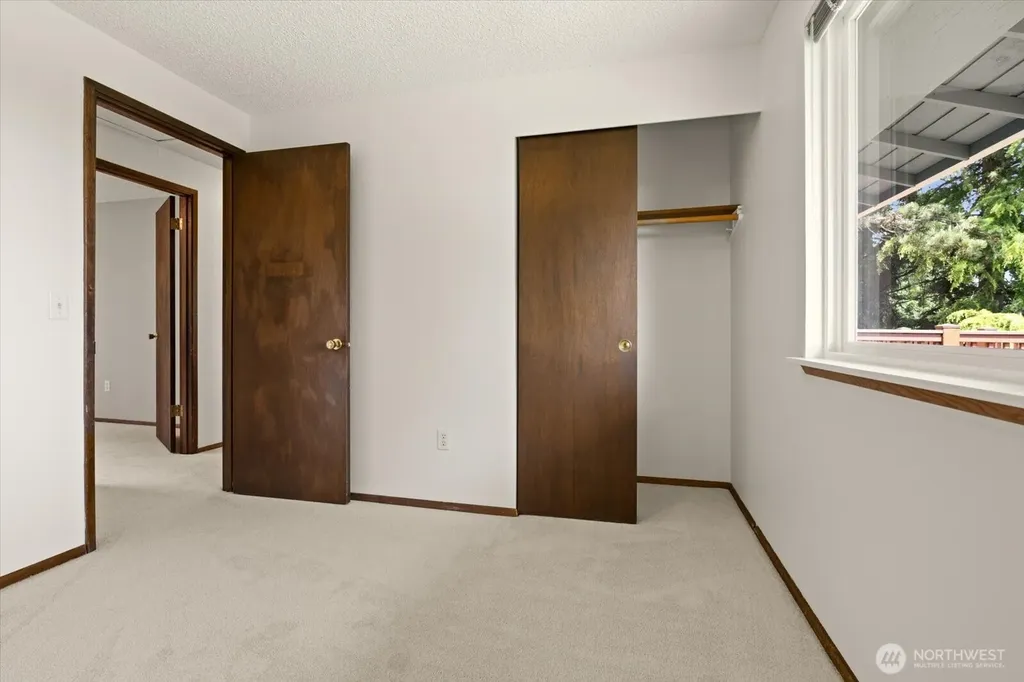9236 NE 136th Place Kirkland WA 98034