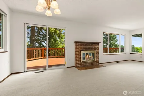 9236 NE 136th Place Kirkland WA 98034