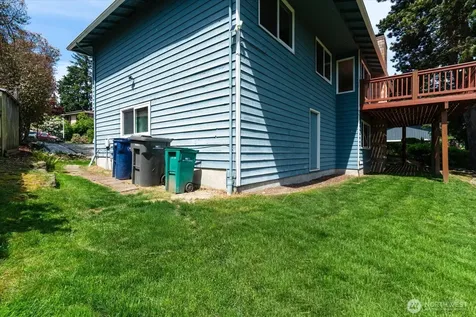 9236 NE 136th Place Kirkland WA 98034