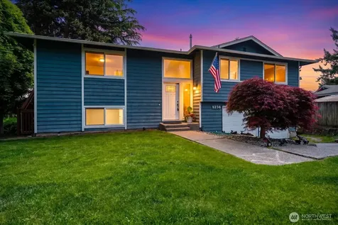 9236 NE 136th Place Kirkland WA 98034