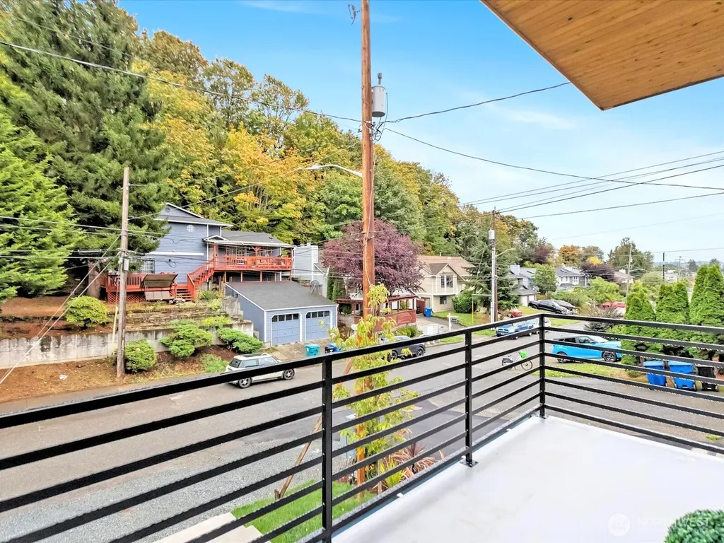 6025 47th Avenue S Seattle WA 98118