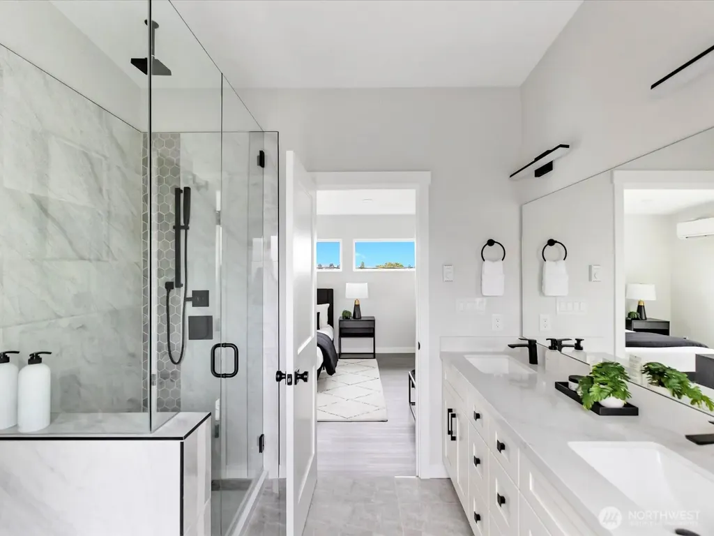6025 47th Avenue S Seattle WA 98118