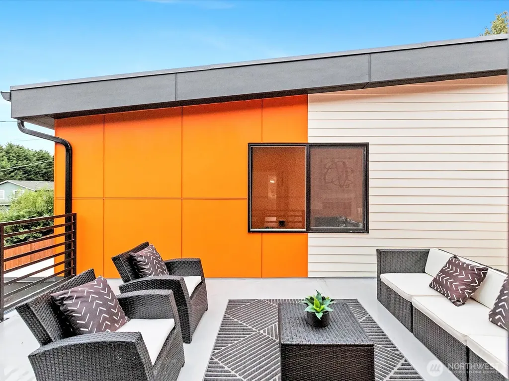 6025 47th Avenue S Seattle WA 98118