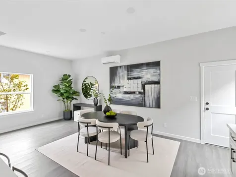 6025 47th Avenue S Seattle WA 98118